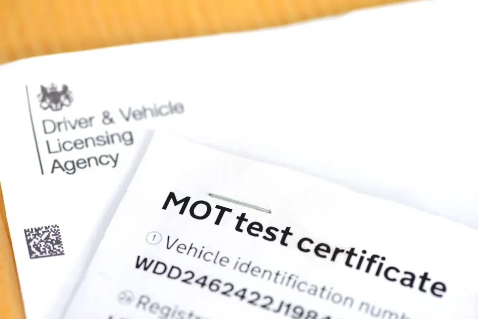 MOT test certificate 