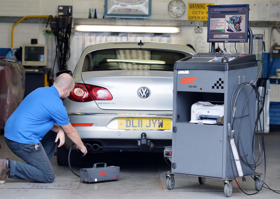 MOT test on car