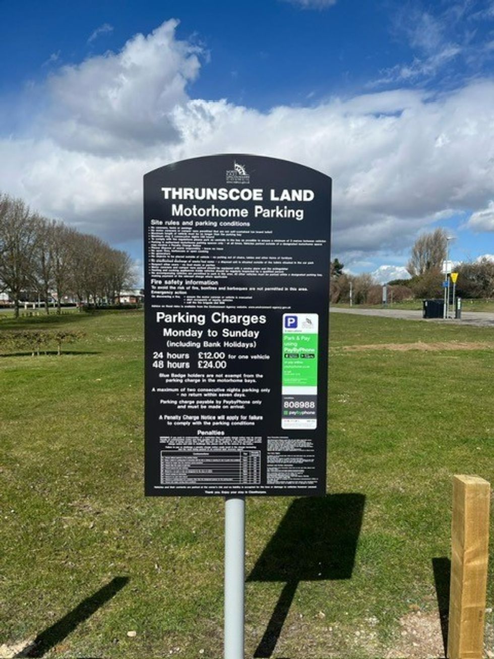 Motorhome parking sign