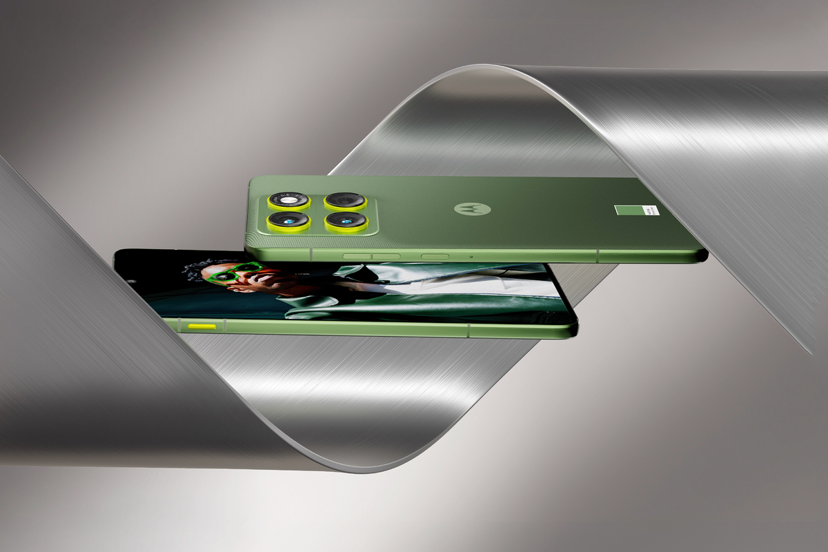 Motorola Edge 70 design in green