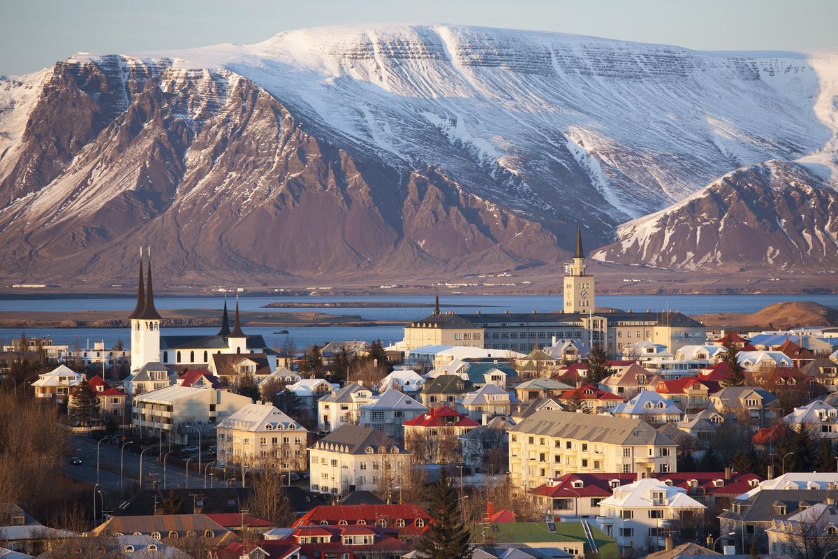 Mountains and city in Reykjavik