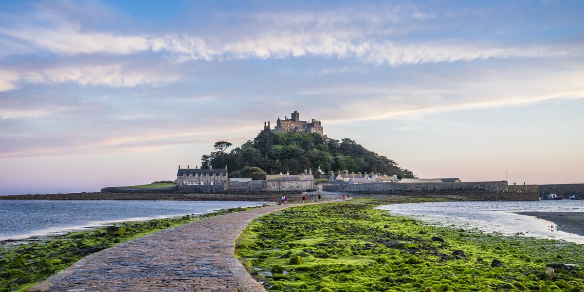 NextImg:Earthquake rocks Cornwall - Stunned locals say 2.7 shock felt 'like an avalanche!'