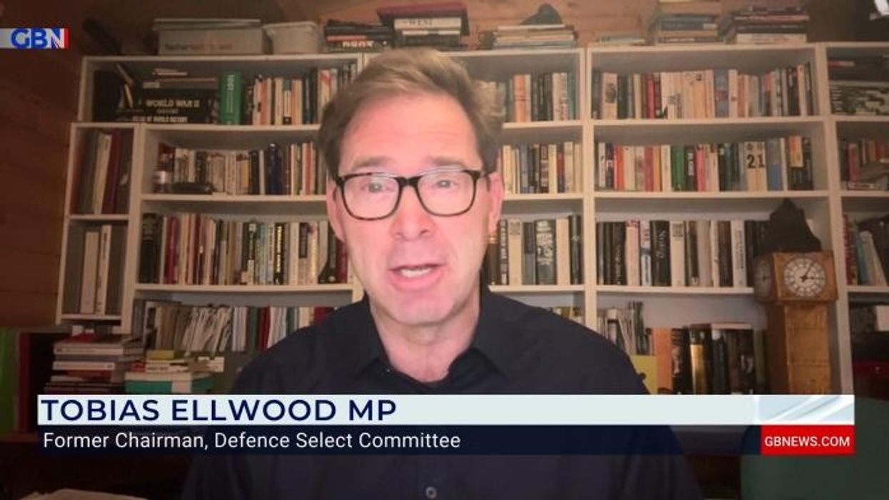 'Wake up!' Tory MP in desperate plea as Britons warned: 'War is heading to us'