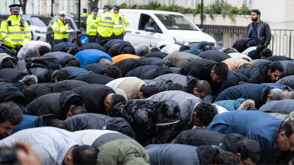 Muslims praying in London