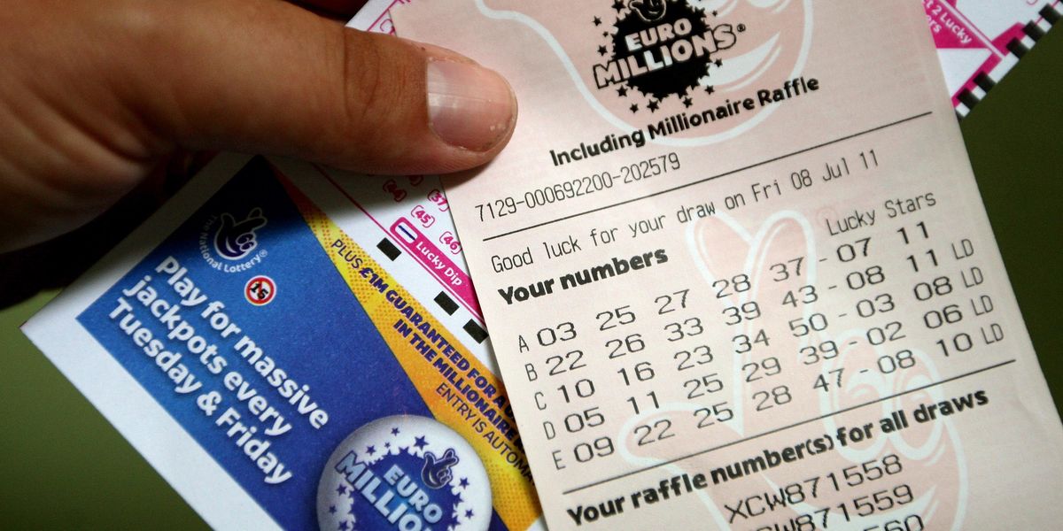 National Lottery issues urgent message to Britons as WRONG winning EuroMillions numbers sent out in £177m jackpot