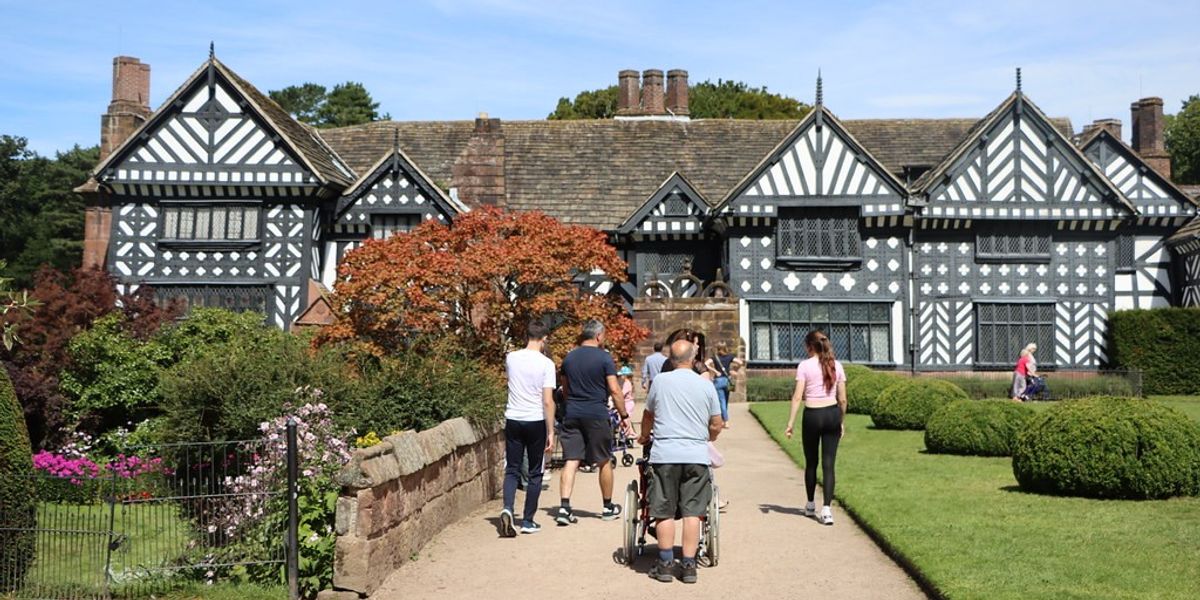 NextImg:National Trust membership figures drop amid furious backlash over 'woke' policies