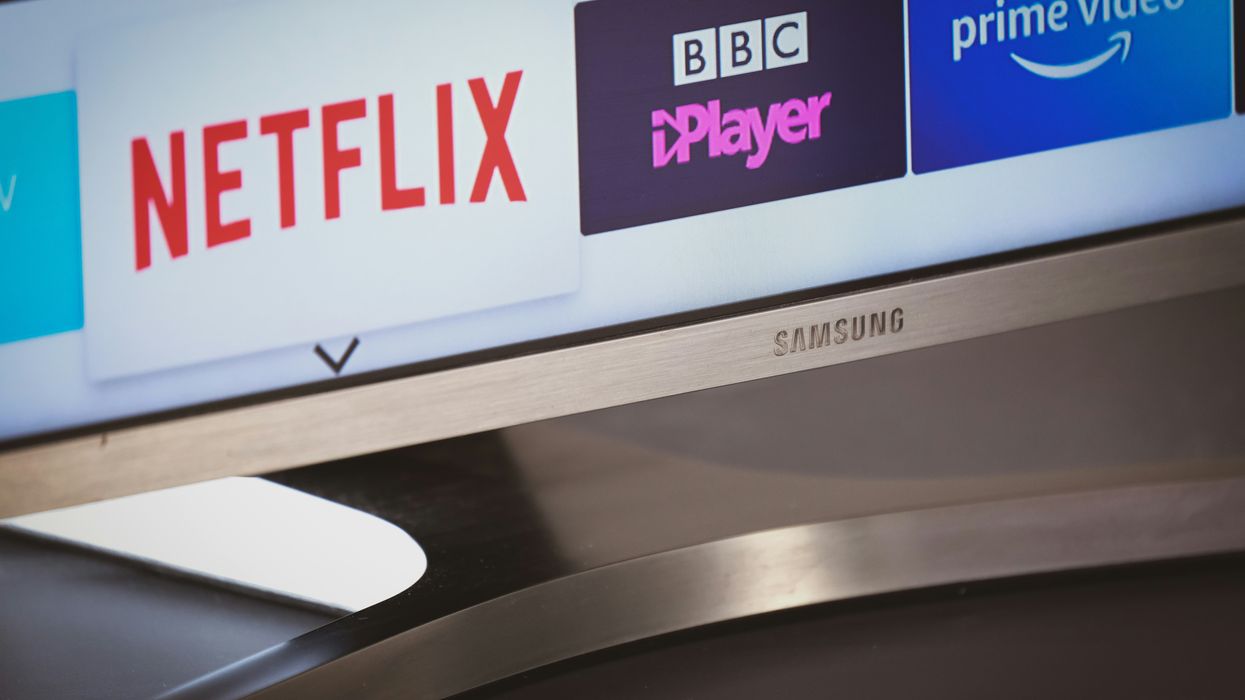 netflix logo pictured next to bbc iplayer on a samsung smart tv