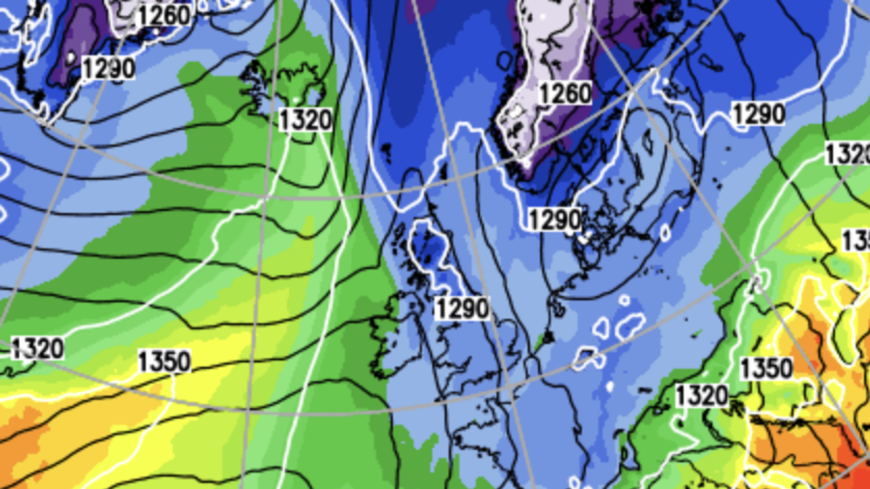 Netweather map shows Arctic winds plunging over Britain