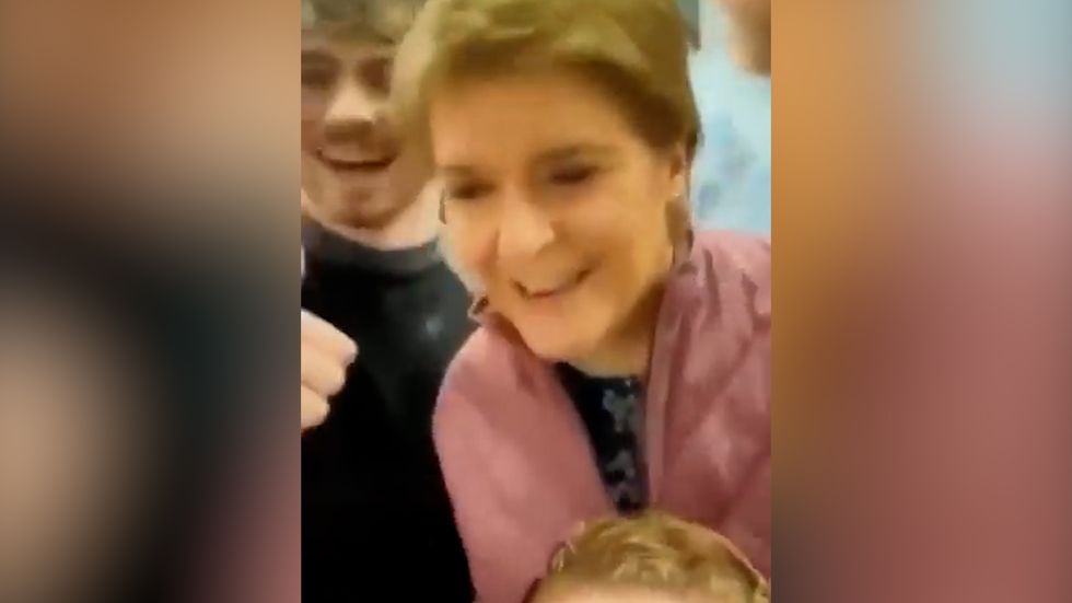 Nicola Sturgeon reported to police over apparent face mask law breach