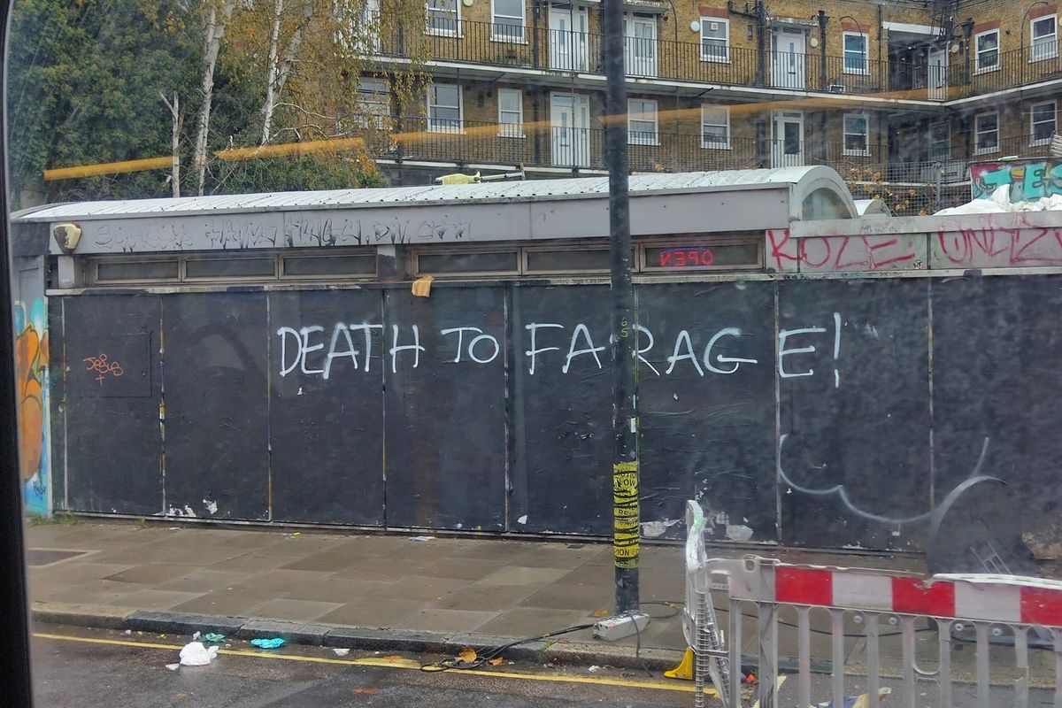 Nigel Farage daeth threat graffiti in London