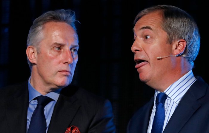 Nigel Farage đã hình thành tình bạn thân thiết với Ian Paisley