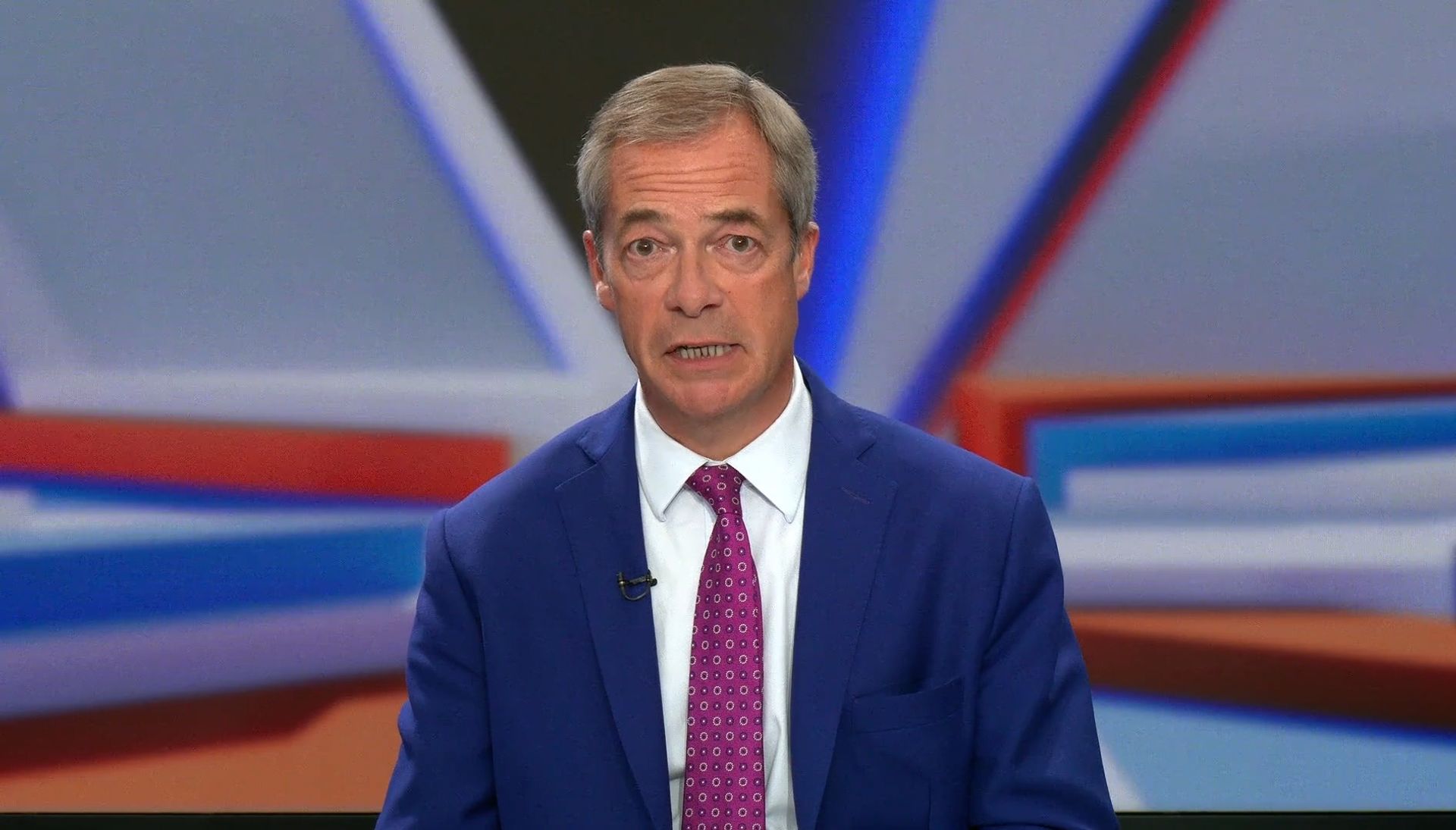 Nigel Farage has hit out at the 'utter selfishness' of Just Stop Oil protesters who blocked off the Dartford Crossing bridge