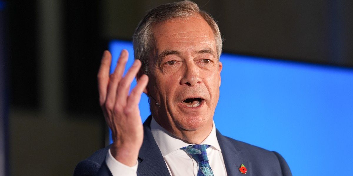 Nigel Farage issues ‘last chance’ warning to BBC as thousands could ‘refuse to pay licence fee’