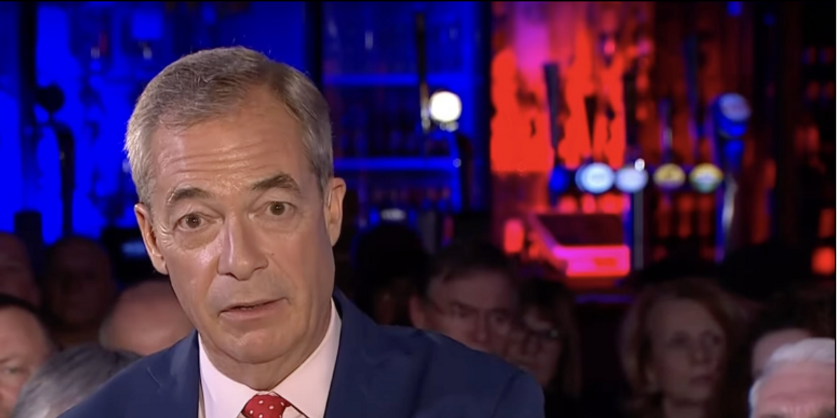 NextImg:'I quite like a fight' Farage warns Hunt over NatWest share sell-off