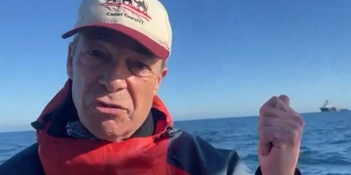NextImg:'Makes no difference!' Nigel Farage blasts Labour after migrant death toll reaches 55