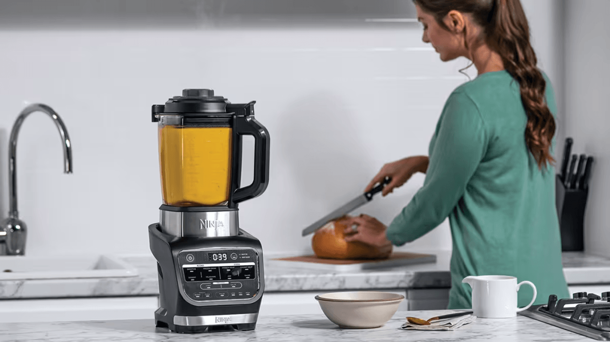 Ninja Foodi blender and soup maker on kitchen counter