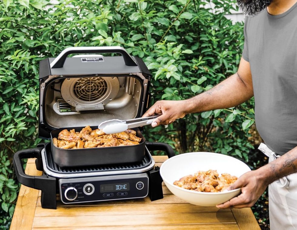 Ninja Woodfire Electric BBQ grill and smoker