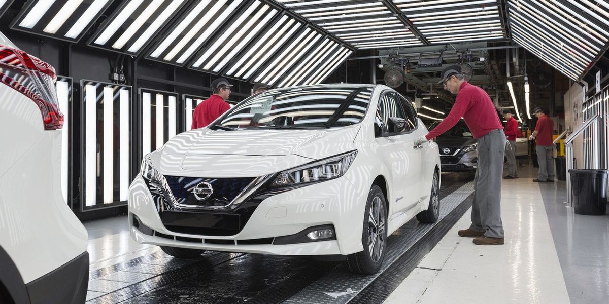 NextImg:Labour dealt blow as major car brand refuses to give up petrol and diesel cars - 'Customers will decide'