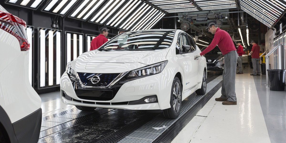 NextImg:Nissan to cut hundreds of jobs at Sunderland factory despite £2bn electric car investment