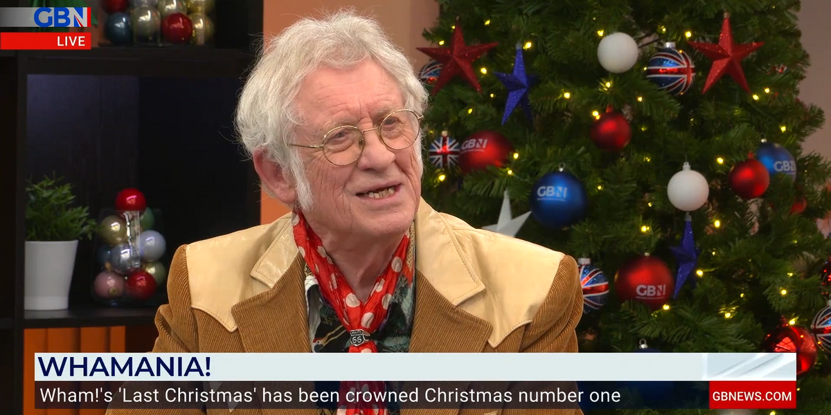 NextImg:Noddy Holder admits he was ‘a bit drunk’ when writing ‘It’s Christmas’ - ‘Now I scream it in my wife’s ear’