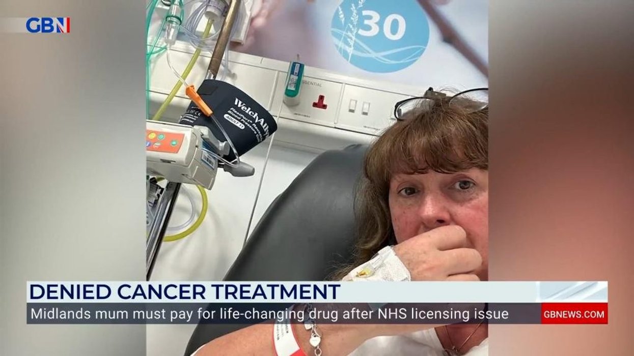 Mum battling lung cancer forced to sell home to fund treatment