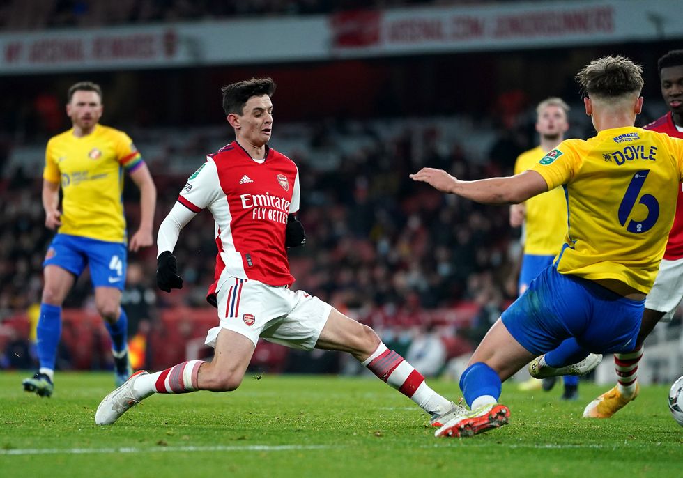 Arsenal demolish Sunderland 5-1 to reach semi-finals of Carabao Cup