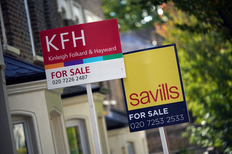 UK house prices plunge over last three months with estate agents 'struggling to sell anything'