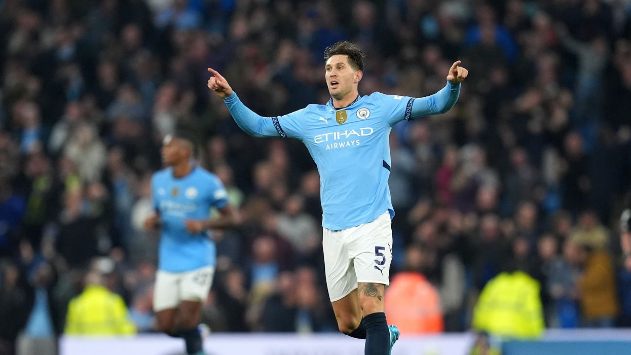 Man City grab last-gasp equaliser after Arsenal reduced to 10 men