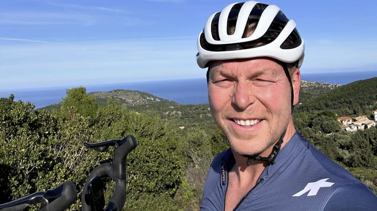 Sir Chris Hoy sent emotional support by fans after eight-word update following terminal cancer announcement