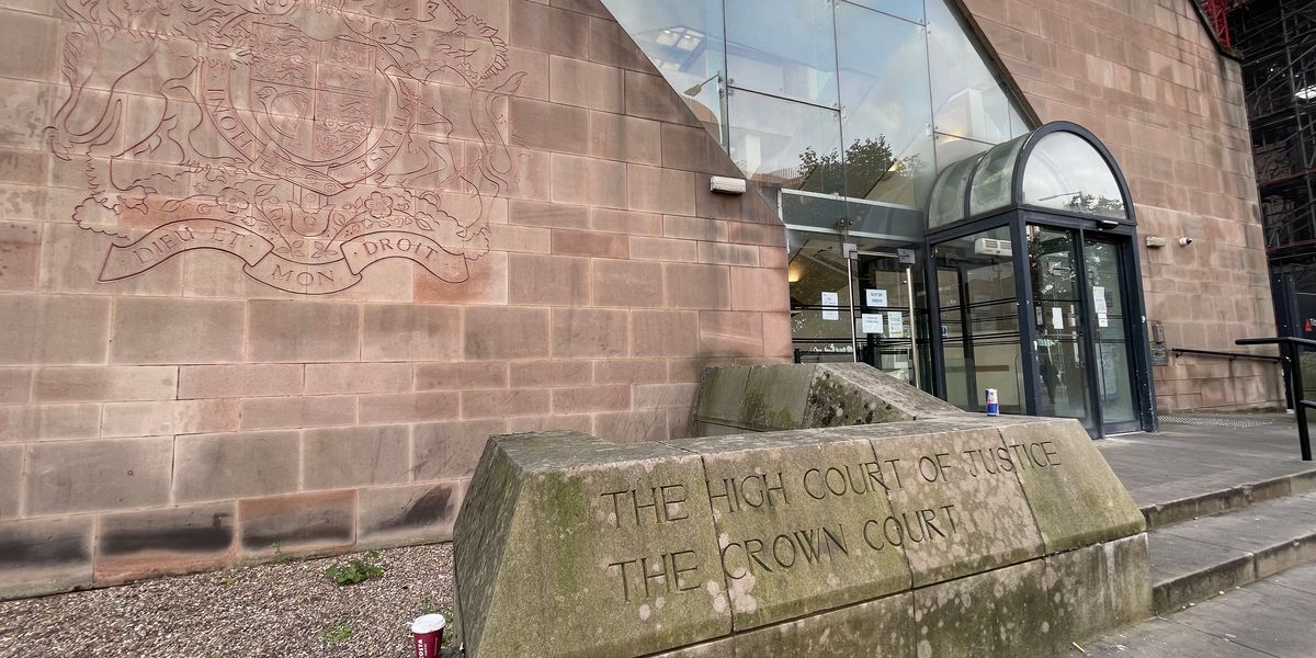 Builder scammer jailed after leaving couple’s home in ruins and run off with £100k Builder scammer jailed after leaving couple’s home in ruins and run off with £100k