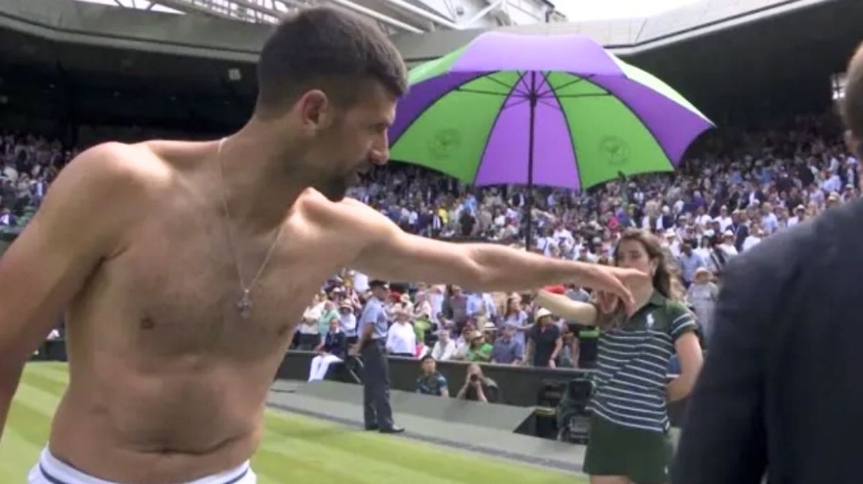 Novak Djokovic pointed towards the crowd