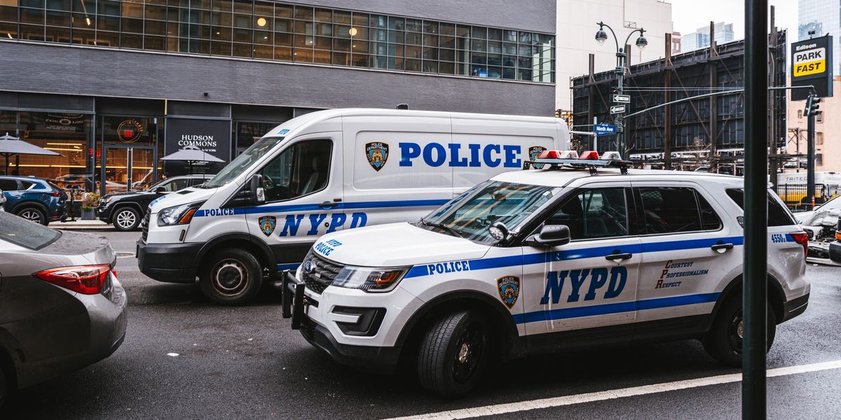 NextImg:Gunman on the run after seven people injured in New York shooting