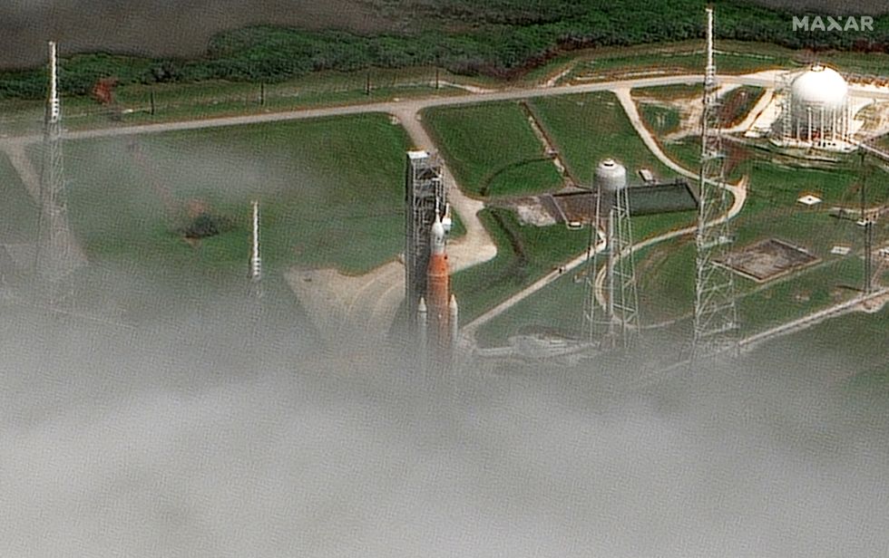 Oblique overview closeup shows NASA's SLS-Orion spacecraft prepared for the Artemis I mission at Kennedy Space Center, Florida, U.S., August 25, 2022 in this handout satellite image. Maxar Technologies/Handout via REUTERS THIS IMAGE HAS BEEN SUPPLIED BY A THIRD PARTY. MANDATORY CREDIT. NO RESALES. NO ARCHIVES. MUST NOT OBSCURE LOGO