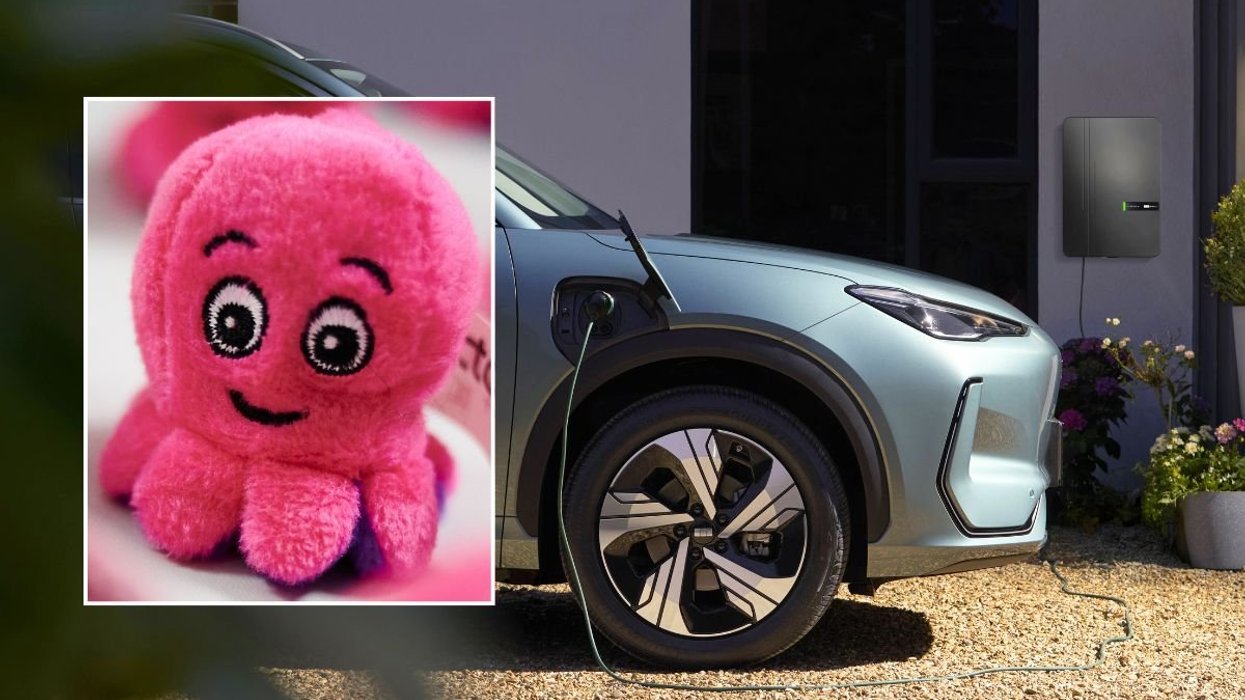 Octopus Energy mascot and a Geely electric vehicle charging at home with an Andersen charger