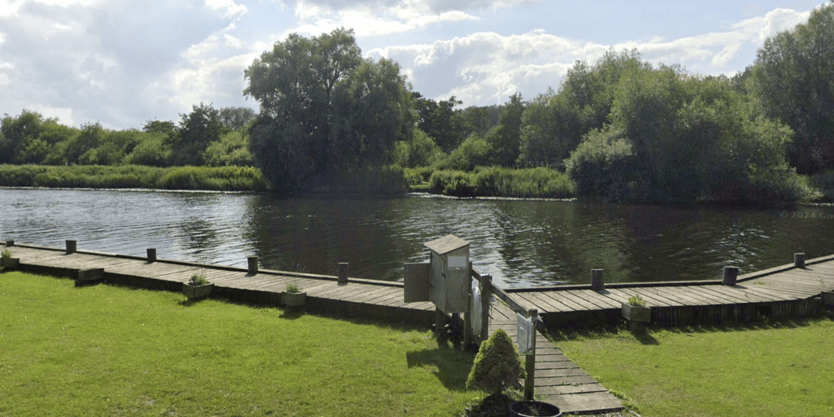 Body of man in his 40s discovered in River Yare Body of man in his 40s discovered in River Yare