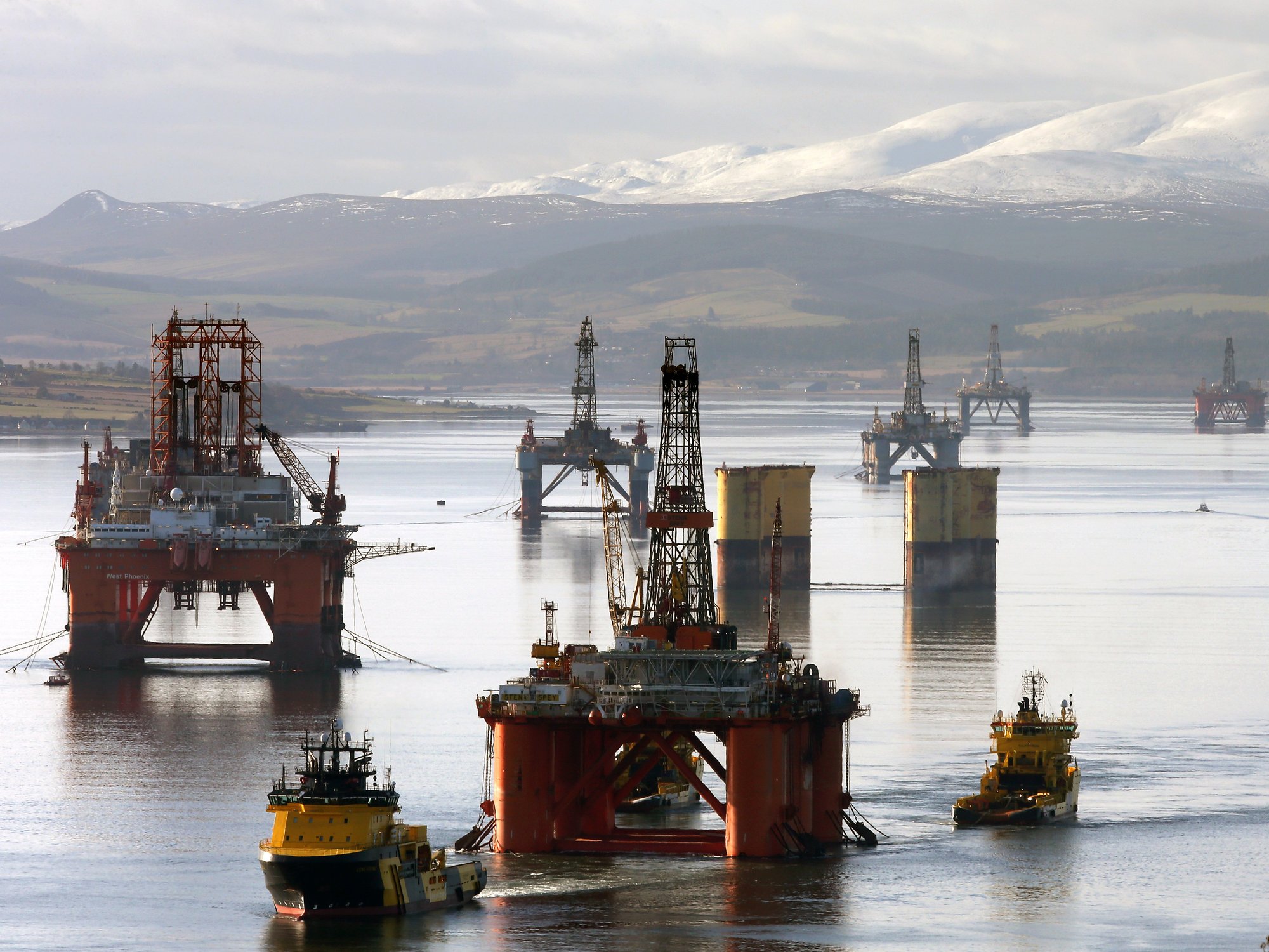 Oil rigs near Cromarty