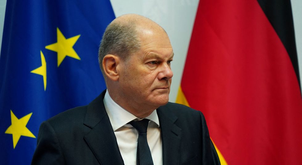 Olaf Scholz faces increasing pressure to send tanks to Ukraine