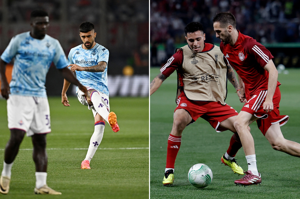 Olympiacos and Fiorentina players warming up