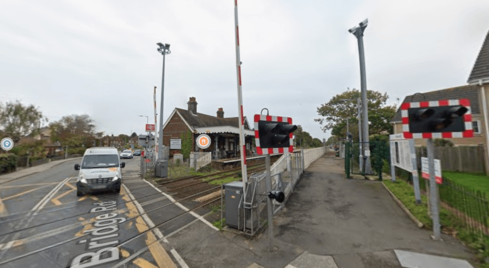 Oulton Broad North railway station