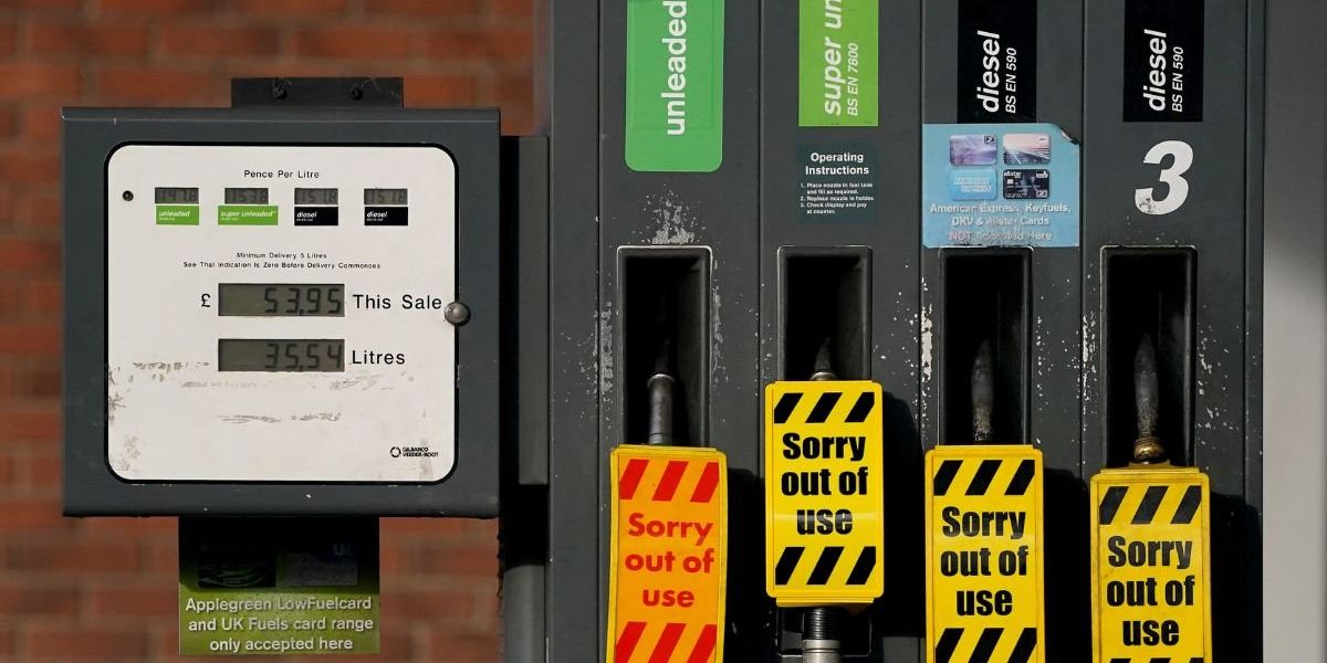 NextImg:Petrol and diesel drivers face car repair costs of £2,800 as fuel station issue causes havoc