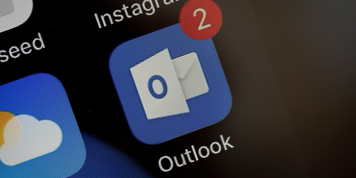 NextImg:Outlook is DOWN: Microsoft confirms email outage that leaves users 'unable to access their mailbox'
