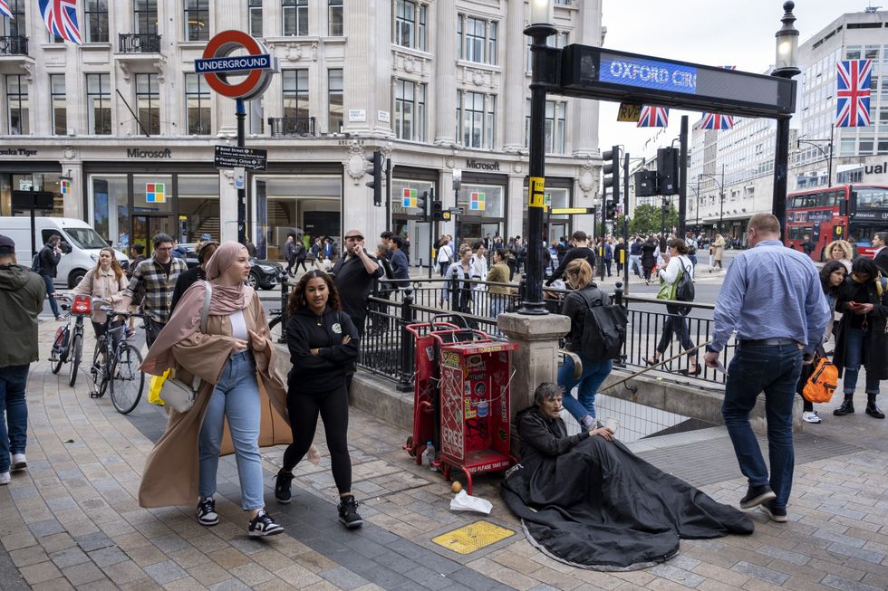 Oxford Circus sleeping rough (Stock)