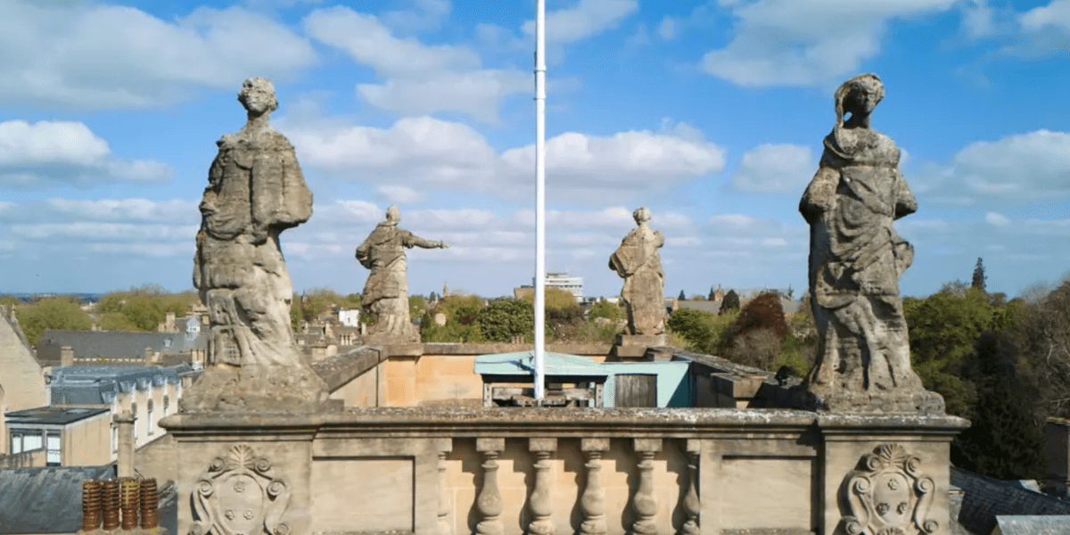 Oxford University appeals for help to find its statues not seen for more than 200 years Oxford University appeals for help to find its statues not seen for more than 200 years