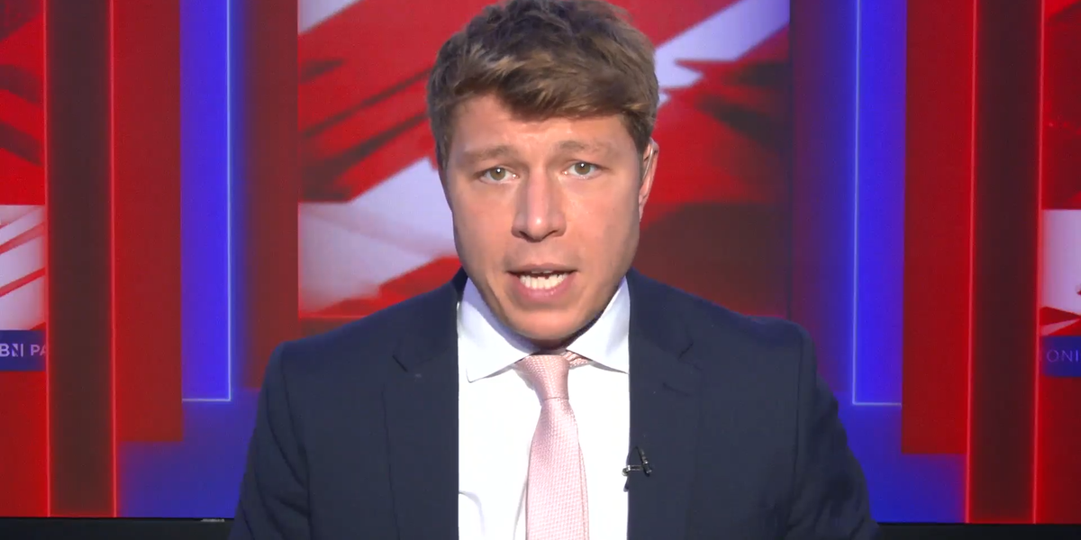 NextImg:'People smugglers sharing Isis propaganda videos are bringing illegal migrants to Britain'