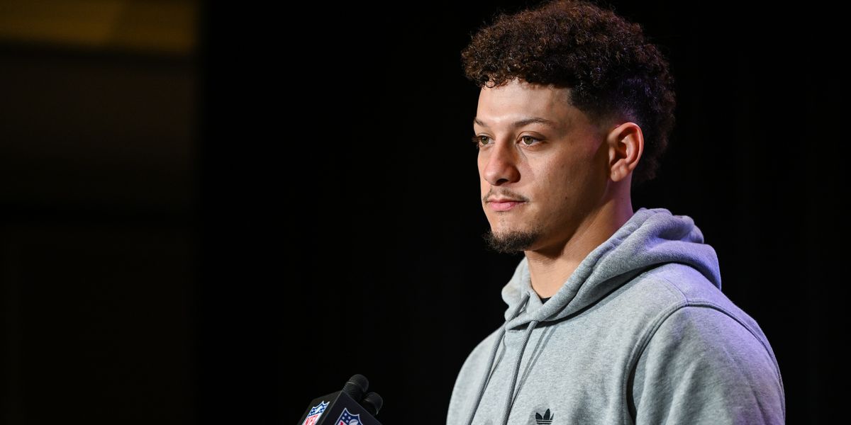 NextImg:Patrick Mahomes provides update on Travis Kelce retirement with NFL star's future up in the air