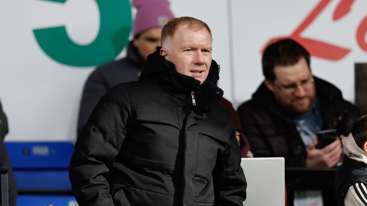 Paul Scholes doesn't agree with suggestions of putting Bukayo Saka at left-back