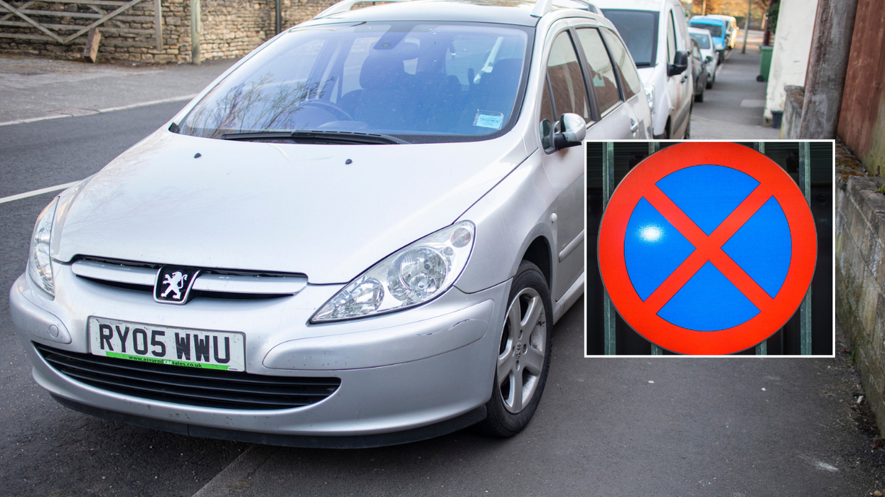 Pavement parking and no stopping sign