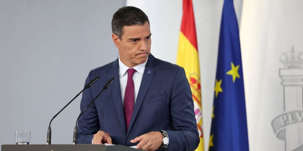 NextImg:Spain coup: Madrid faces uprising as retired generals call to remove Spain's PM
