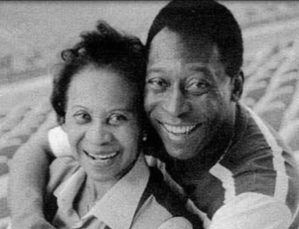 Pele’s mother does not know that her son has died according to his sister.