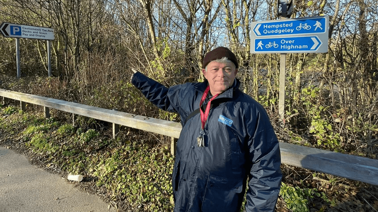 Pensioners tackle council neglect planting 400 bulbs to brighten up city for spring